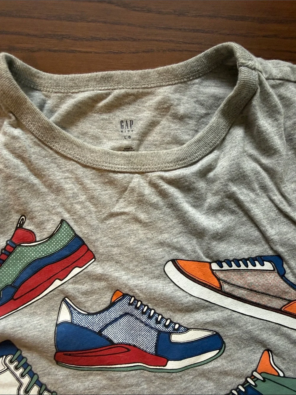 GAP Men's Gray Tee with Multicolor Sneaker Graphic